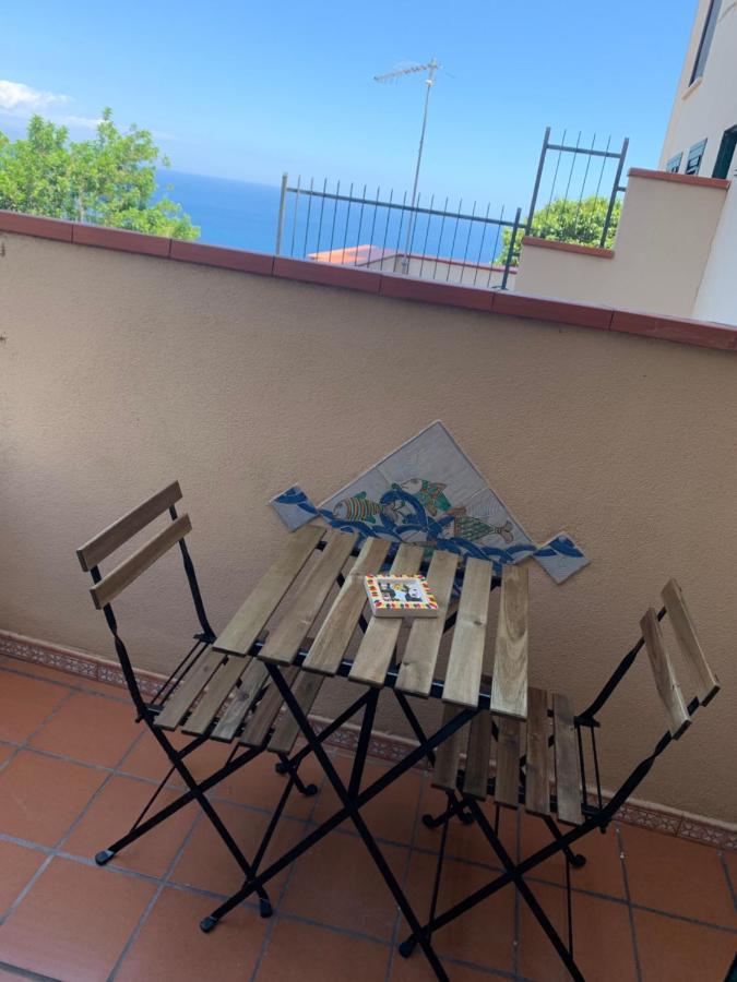 Cocciu D'Amuri Apartment Taormina Bagian luar foto