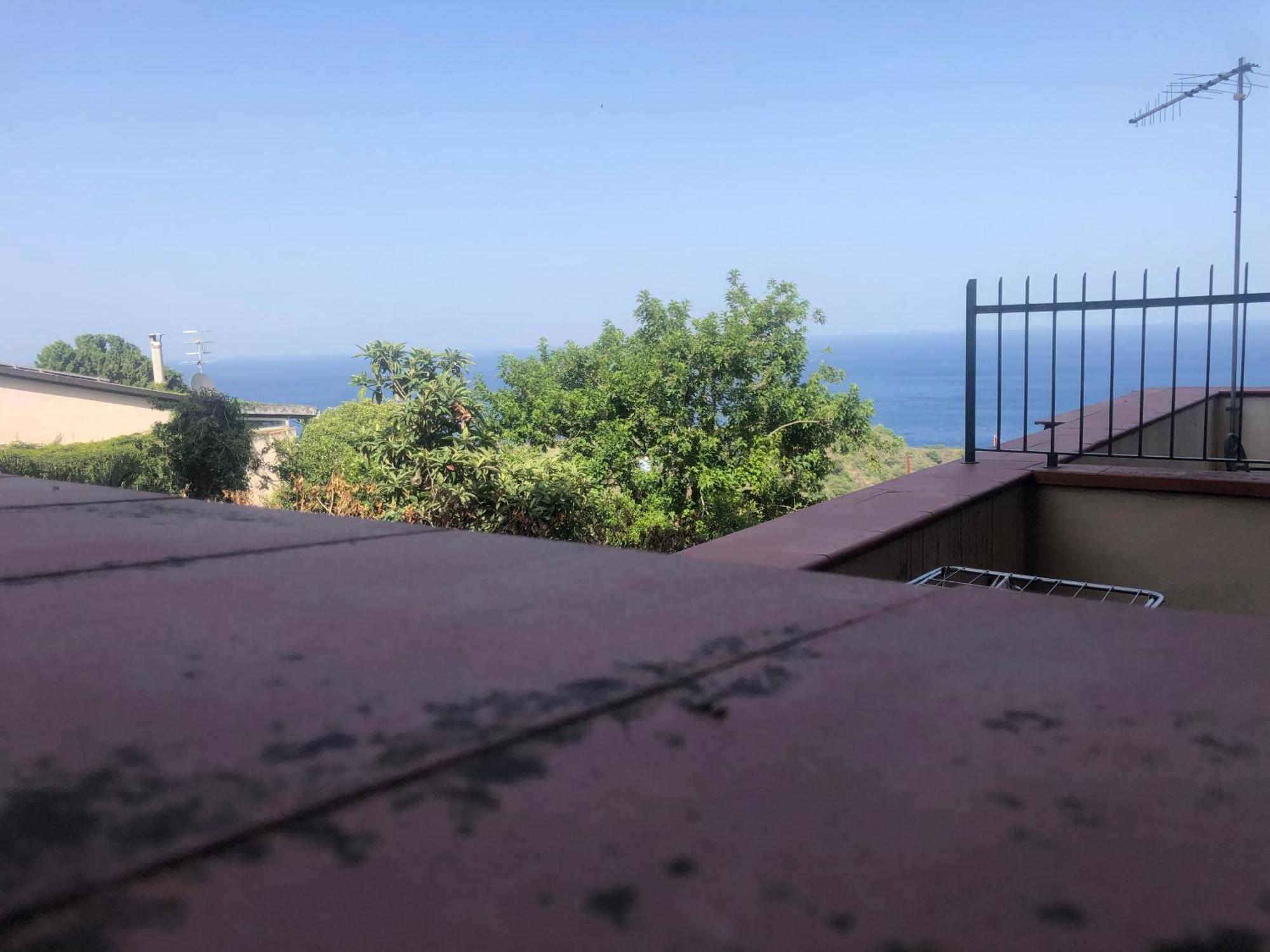 Cocciu D'Amuri Apartment Taormina Bagian luar foto